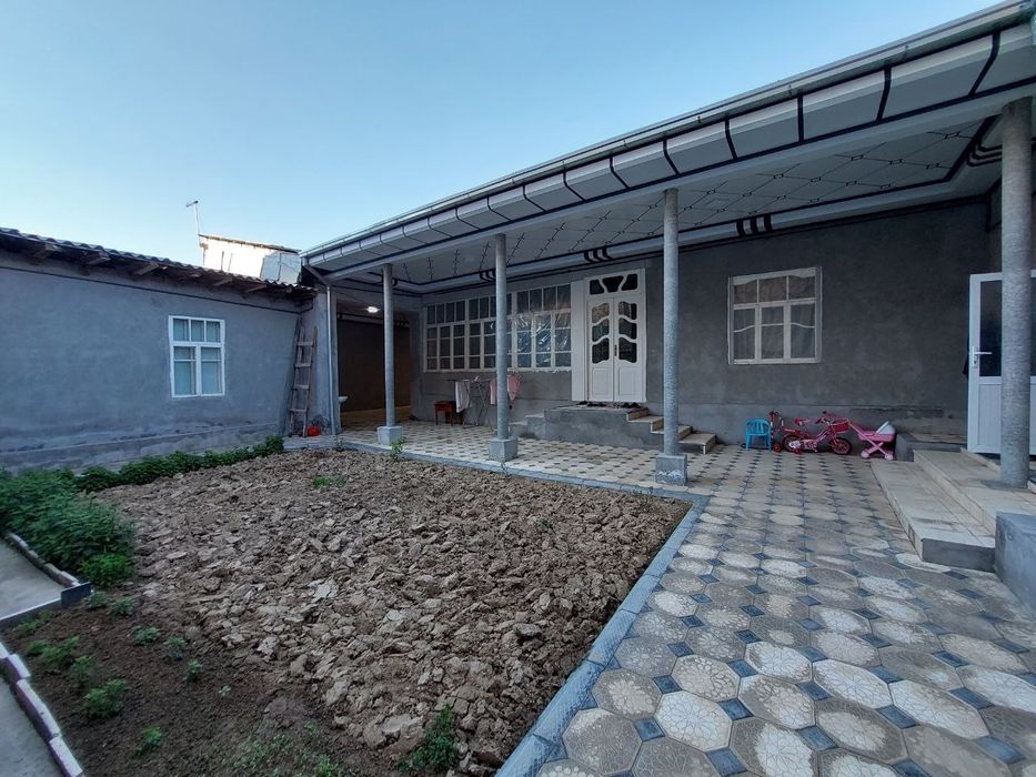 Продаю участок 3.8 соток 2 холл 6 комната.Круг Рахат маххаля Олмос.