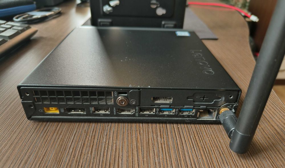 Мини компютър Lenovo ThinkCentre M720Q