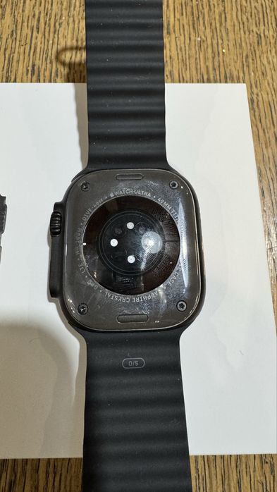 Apple watch Ultra 2 49mm Black titanium