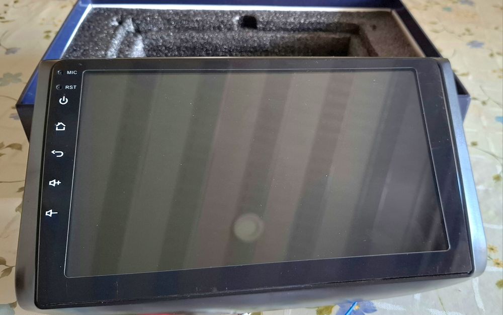 Срочно Автомагнитола SMART KAR Сотилади