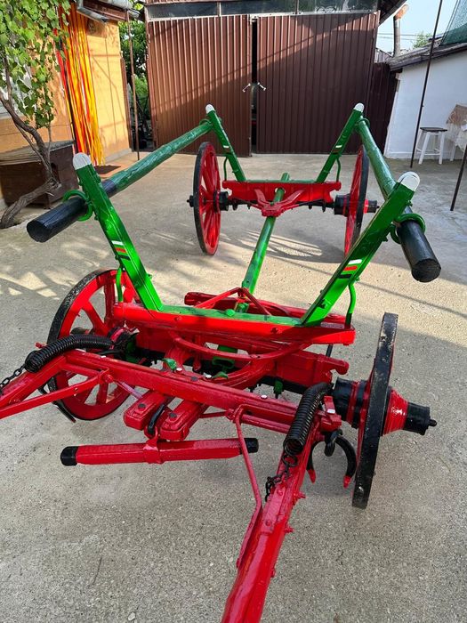 Căruță nouă tradițională de lemn, preț negociabil