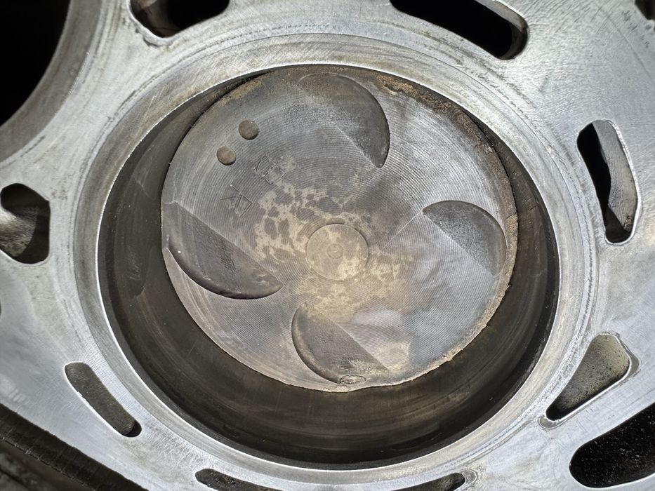 Двигатель 1 MZ  в хорошом состояние