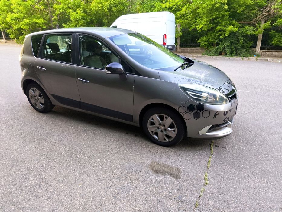 RENAULT Scenic 2012 — imagine 2