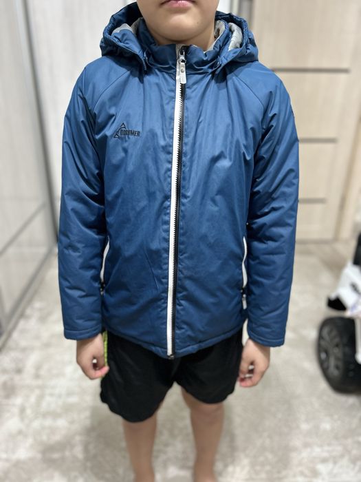 Куртки весна на мальчика 140 -146 р