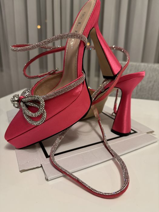 Pantofi Model Versace Lila 2024