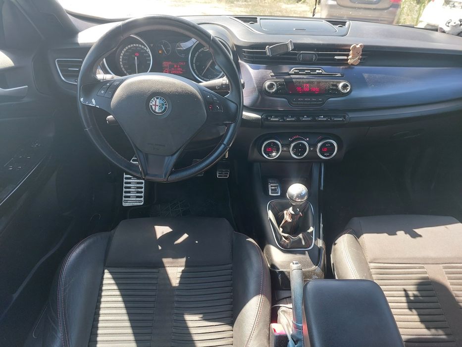 ALFA ROMEO Giulietta 2012 — imagine 5