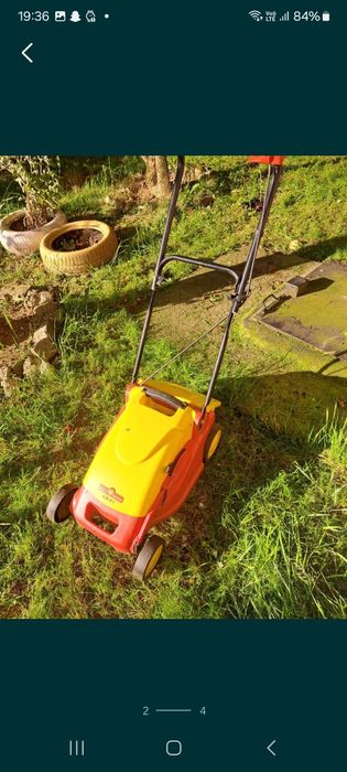 Vând mașina de tuns iarba electrica Wolf graten