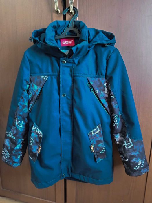 Куртка весна осень.