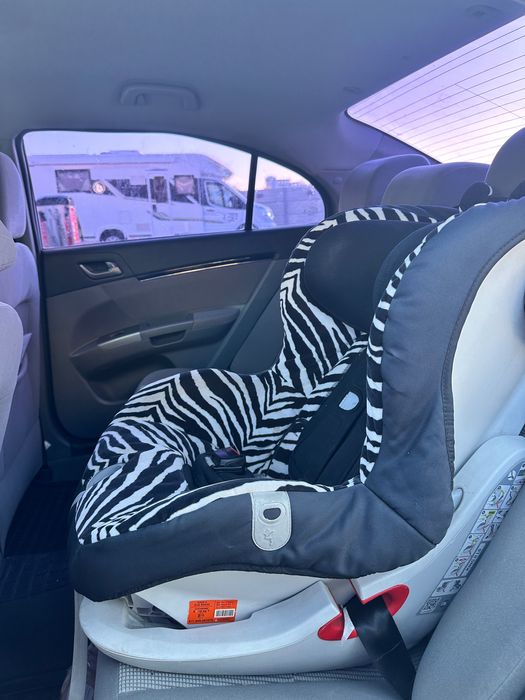 scaun auto pentru copii