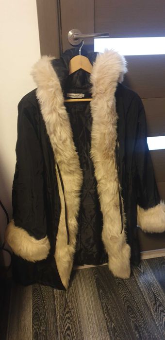 Vand geaca de iarna cu blana