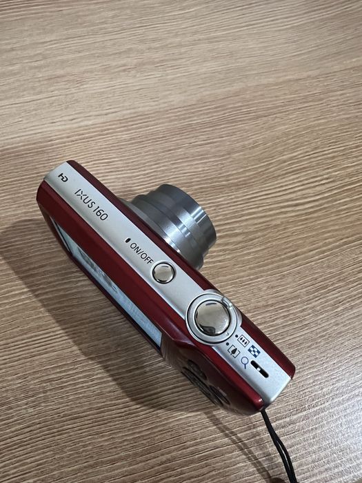 Фотоапарат Canon 20 Mp с подаръци