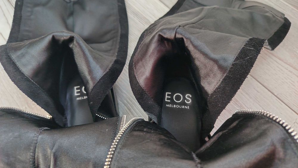 Нови черни дамски кожени високи ботуши EOS MELBOURNE р-р 39