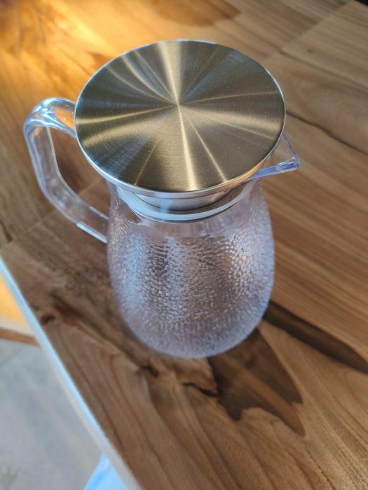 Графины пластиковые 1,5л