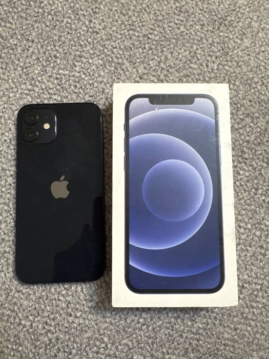 Продам айфон 12, в черном цвете