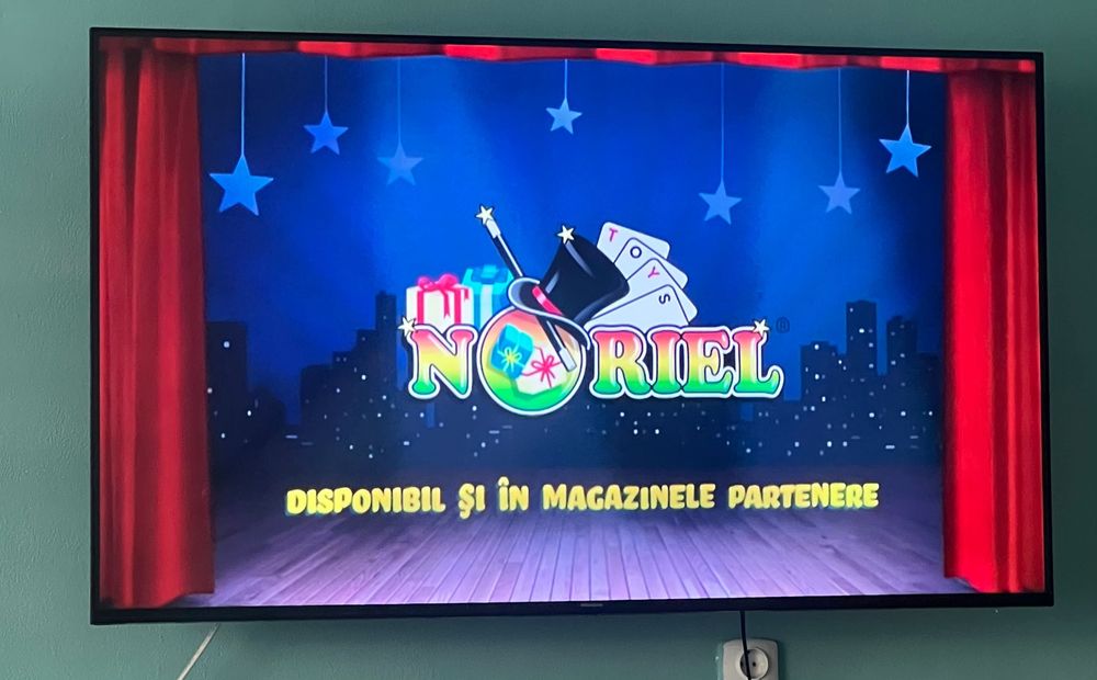 Vând plasmă TV Hisense