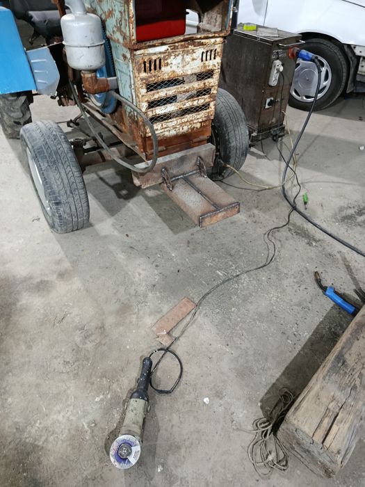 Traktor suv tortaydigan