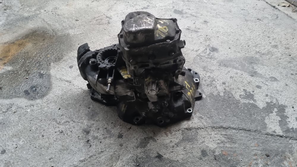 Cutie viteze 5+1 opel astra h. 16 16 v  xe