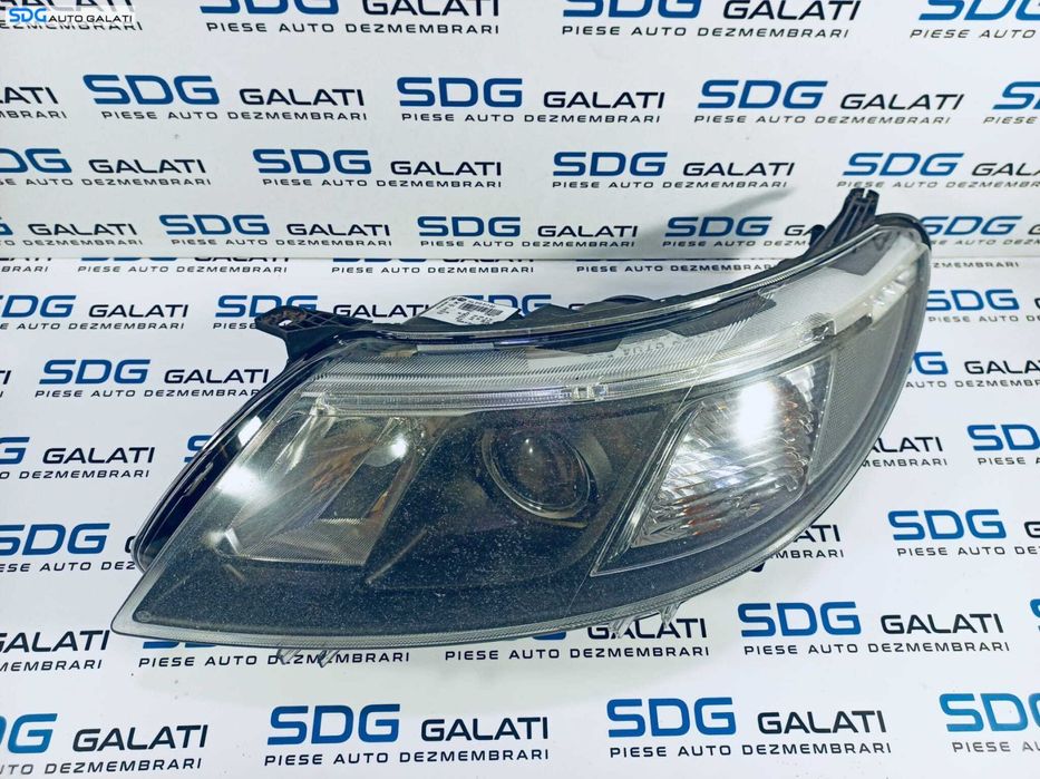 Far Stanga cu Lupa FARA Xenon Saab 93 9-3 2008 - 2012 Cod P12842043 [L1563]