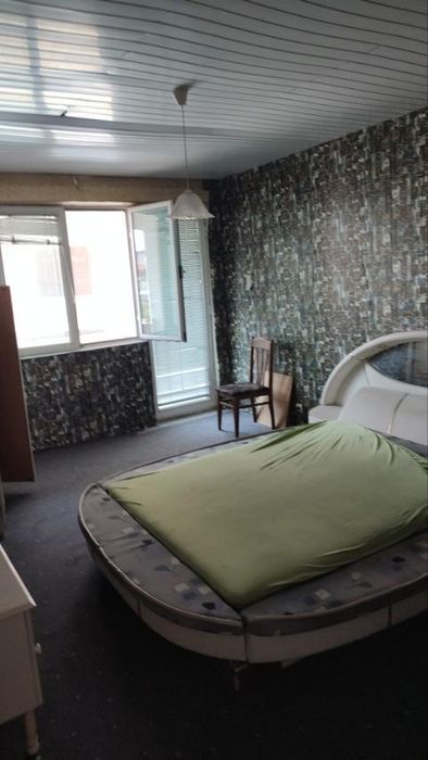 Дава се под наем Четиристаен апартамент в Пловдив, Център - 110 кв.м за 375 € - Снимка #3