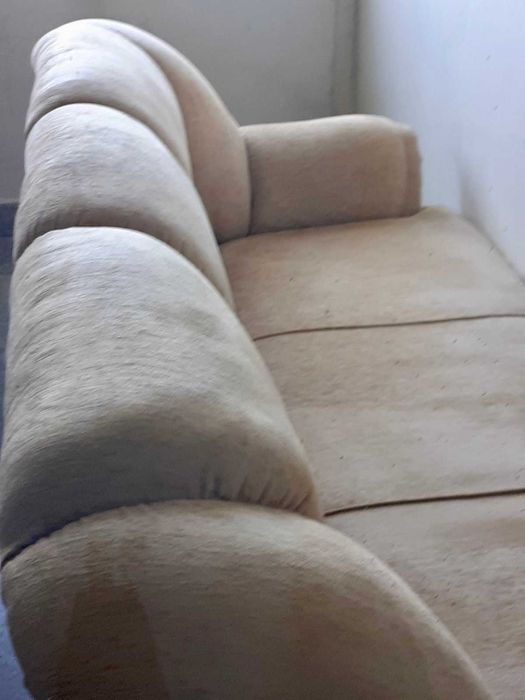 Разтегателен диван, фотиол, табуретка