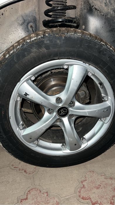 Продается  225/60/R18 летний шины с дисками