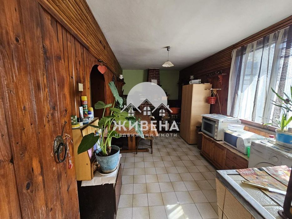 Продавам двуетажна къща в с.Константиново, РЗП: 136 кв.м