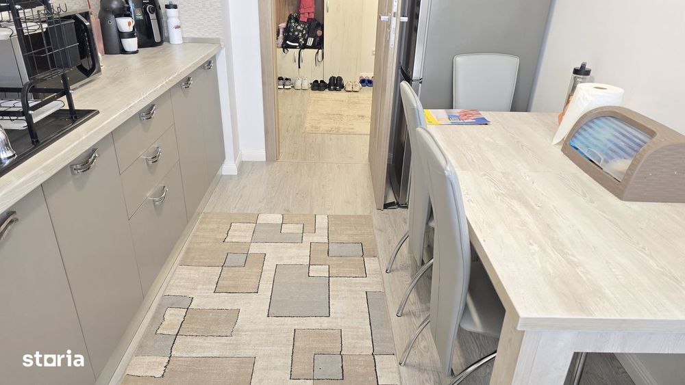 Vand apartament cu 3 camere decomandat  Deva, GARAJ, BOXA Imp. Traian