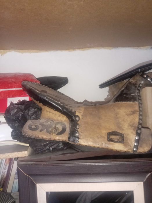 Седло вековое 100 летнее может больше