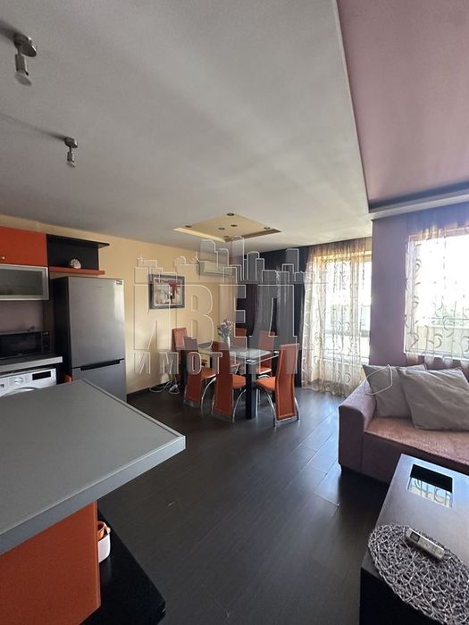 Дава се под наем Двустаен апартамент в Варна, Зимно кино Тракия - 80 кв.м за 600 € - Снимка #1