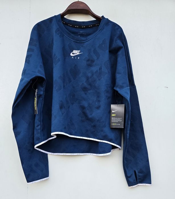 Nike оригинална дамска блузка нова  М размер