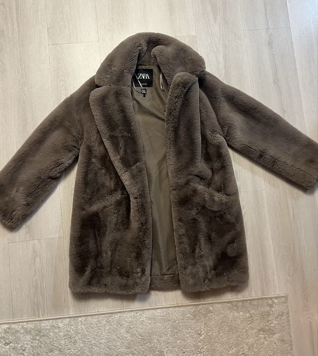 Haina de blană Zara