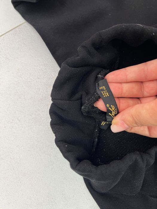 Vand pantaloni sport pentru femei
