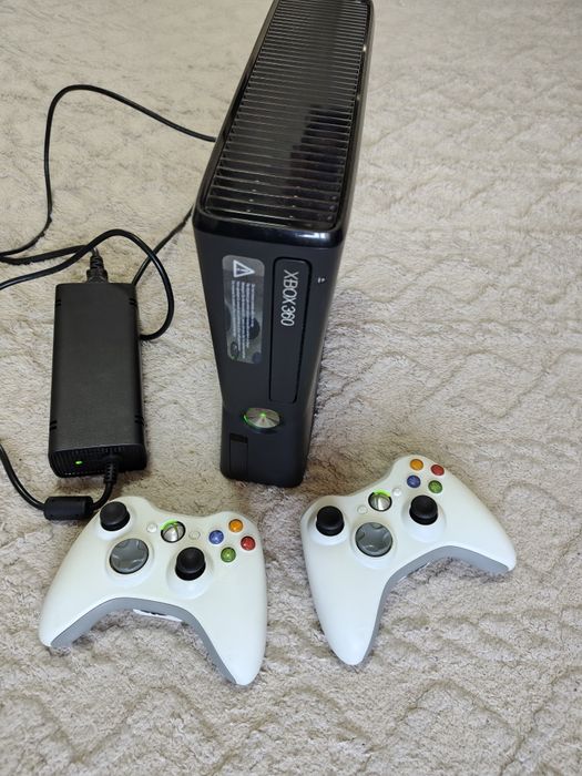 Jucarie Xbox 360 modata 33 jocuri (Gta, Minecraft,nfs, Spiderman etc.)