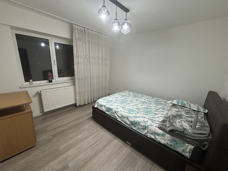 Apartament cu 3 camere in chirie cu colegi