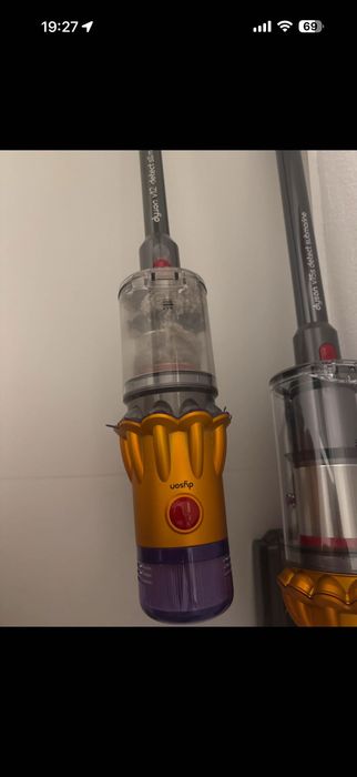 Aspirator Dyson V12