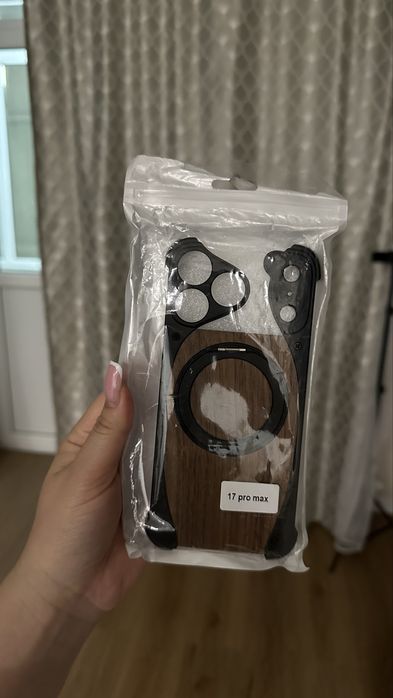 Противоударный чехол для iPhone 17 Pro Max