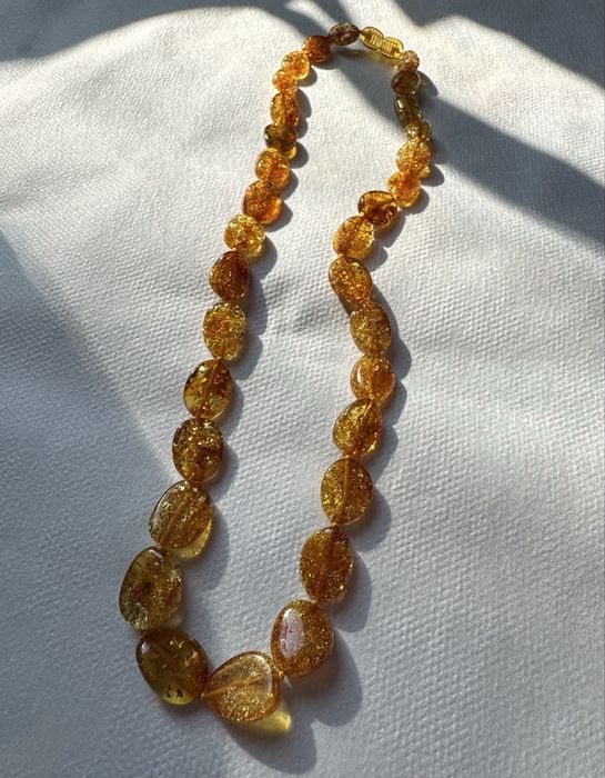 Янтарные бусы для взрослых