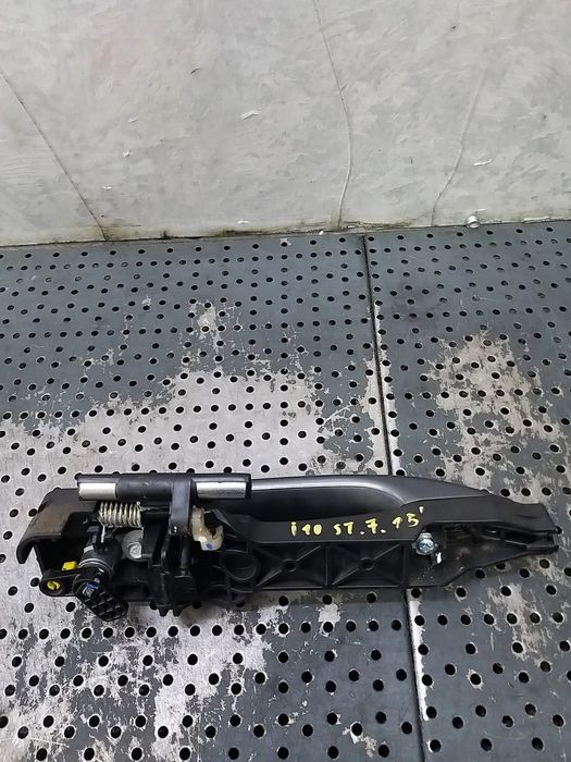 Maner usa stanga fata hyundai i10 ba ia