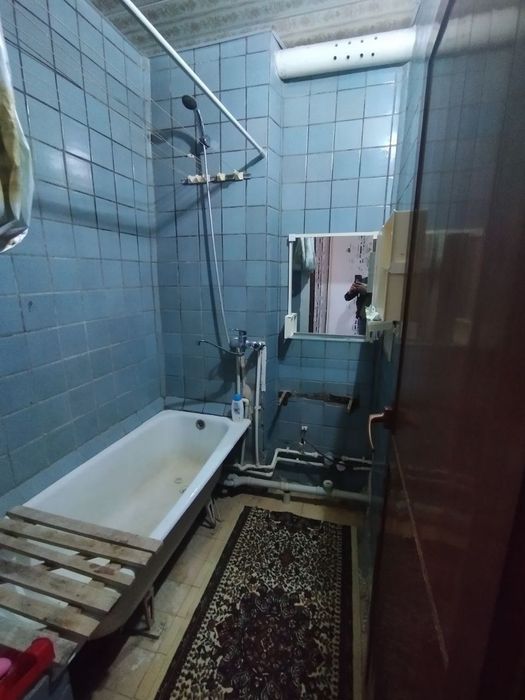 Квартира 6мик 4этаж 2хоналик ижорага берилади