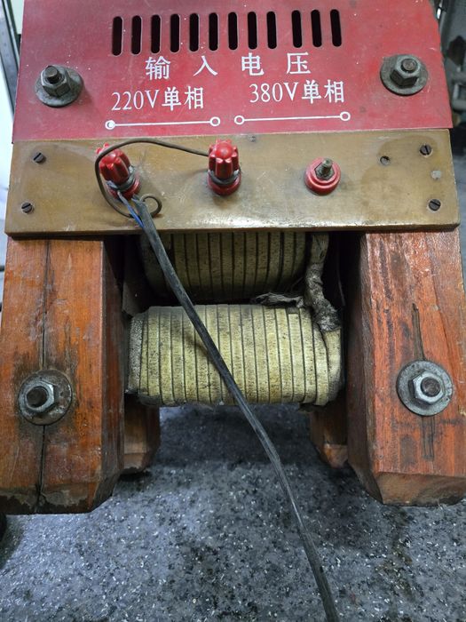 Сварочный аппарат 380#220вольт