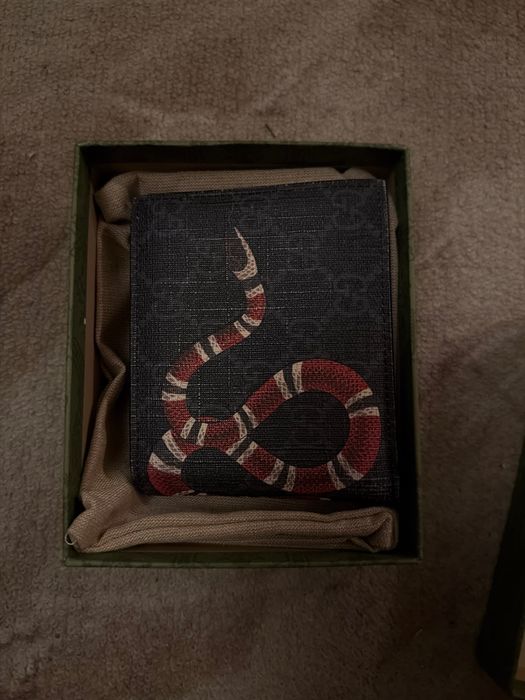 Gucci snake wallet