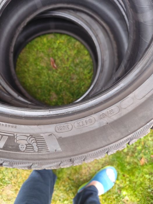 Vand 4 anvelope Michelin 245 45 18 iarna