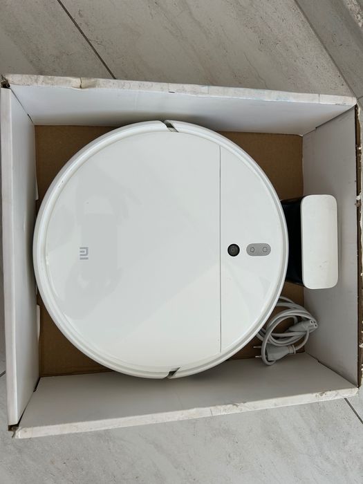 aspirator robot Xiaomi Mi Robot Vacuum-Mop 2 Pro.