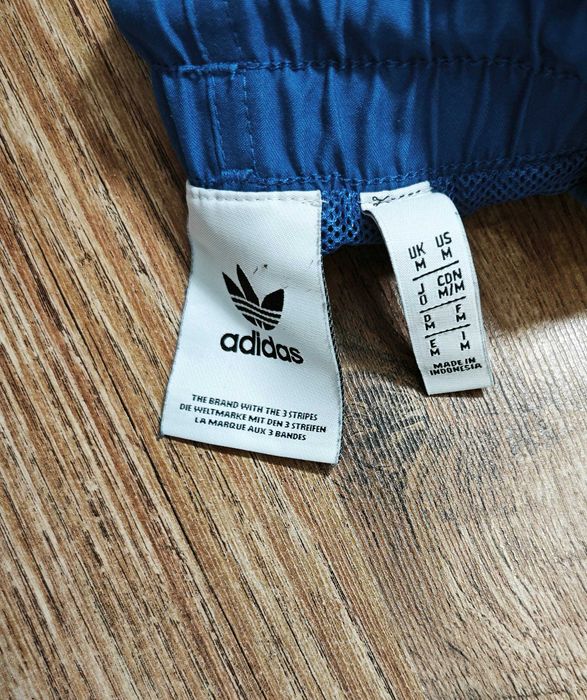 Adidas Оригинални мъжки сини къси панталони размер М