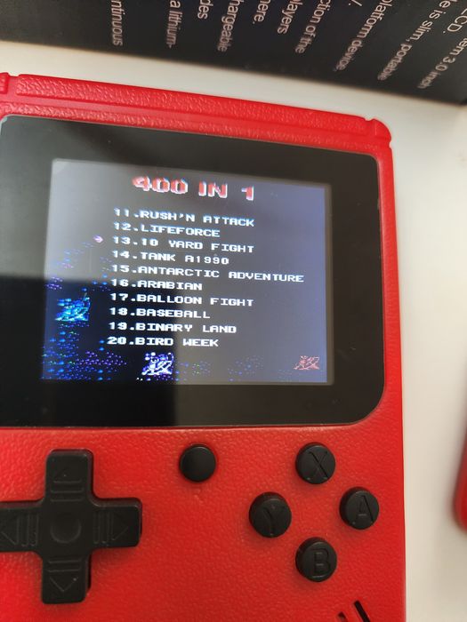 Игровая консоль с ретро играми