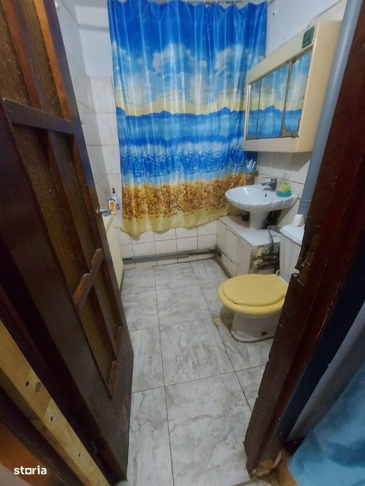 Vanzare apartament 3 camere, zona micro 11 - Targoviste