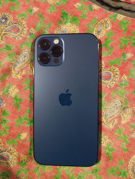 Iphone 12 pro ideal.