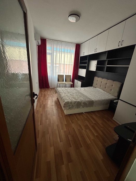 Дава се под наем Тристаен апартамент в Благоевград, Идеален център - 60 кв.м за 359.04 € - Снимка #1