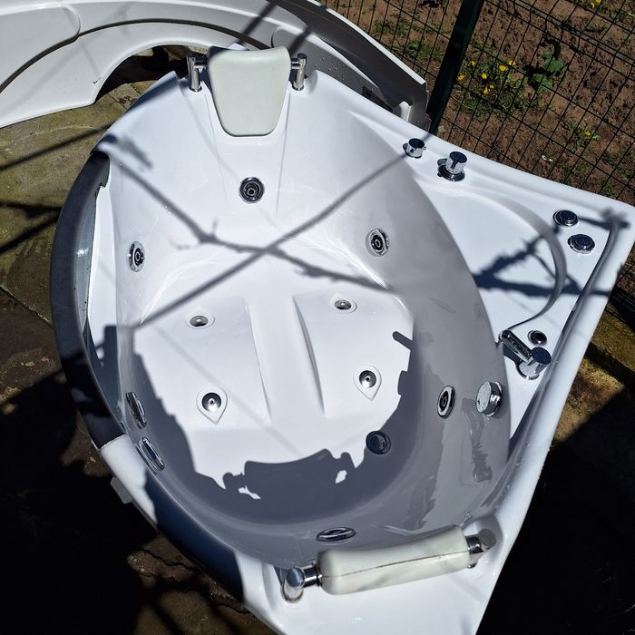 Хидромасажна вана за баня