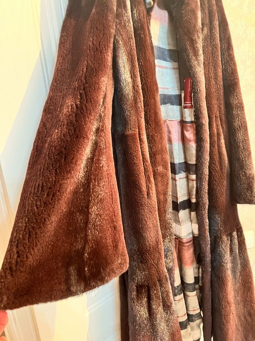 Норковая шуба продам